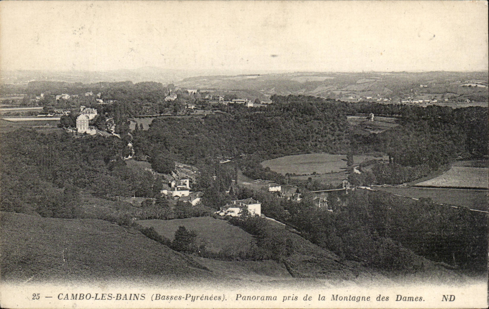 CPA Cambo les Bains Panorama taken of the mountain of the Ladies