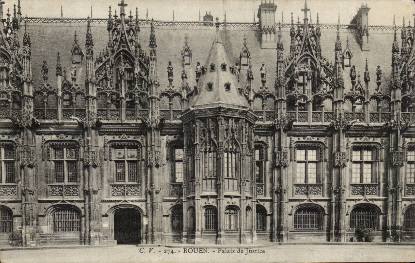 Rouen CPA Law courts