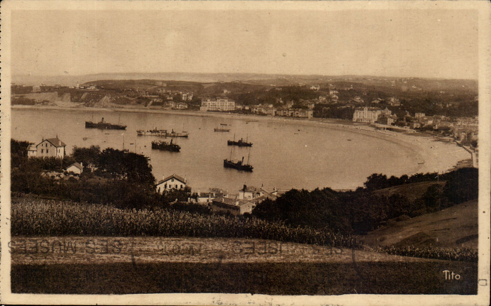 CPA St Jean de Luz Vue generale de la baie prise de Ciboure