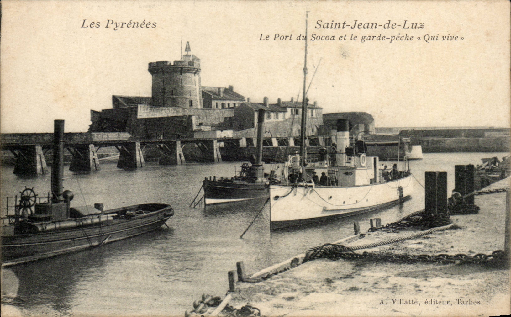 CPA St Jean de Luz Le port du Socoa et le garde peche Qui Vive Bateau Boat 