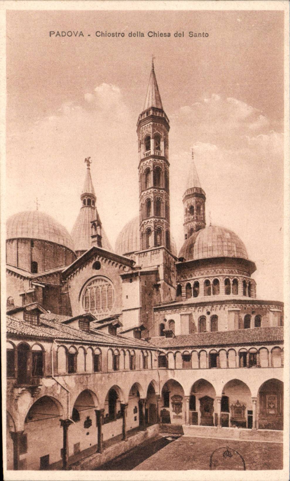 CPA Italien Italien Padua Chiostro della Chiesa Del Santo