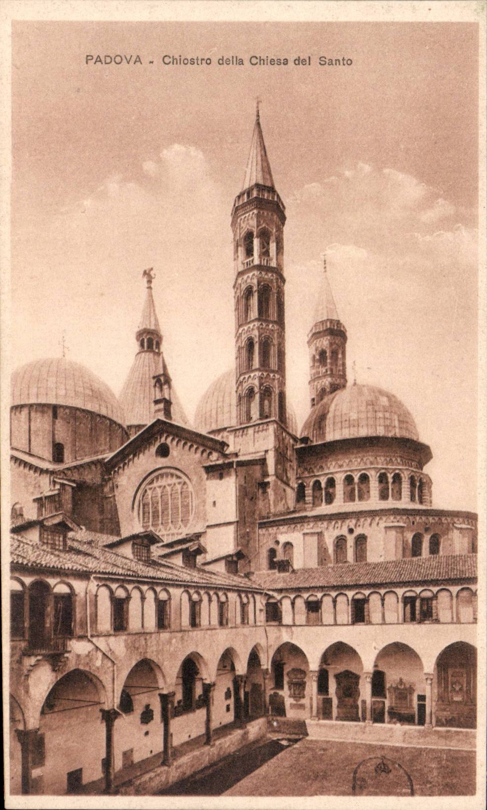 CPA Italien Italien Padua Chiostro della Chiesa Del Santo
