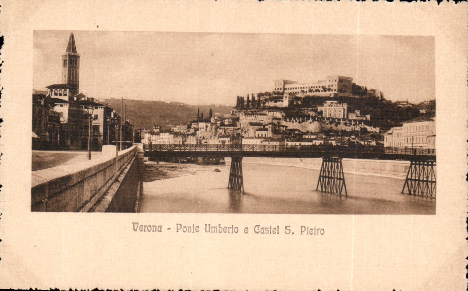 CPA Italien Italien Verona einflussreiche Person Umberto E Castel S Pietro
