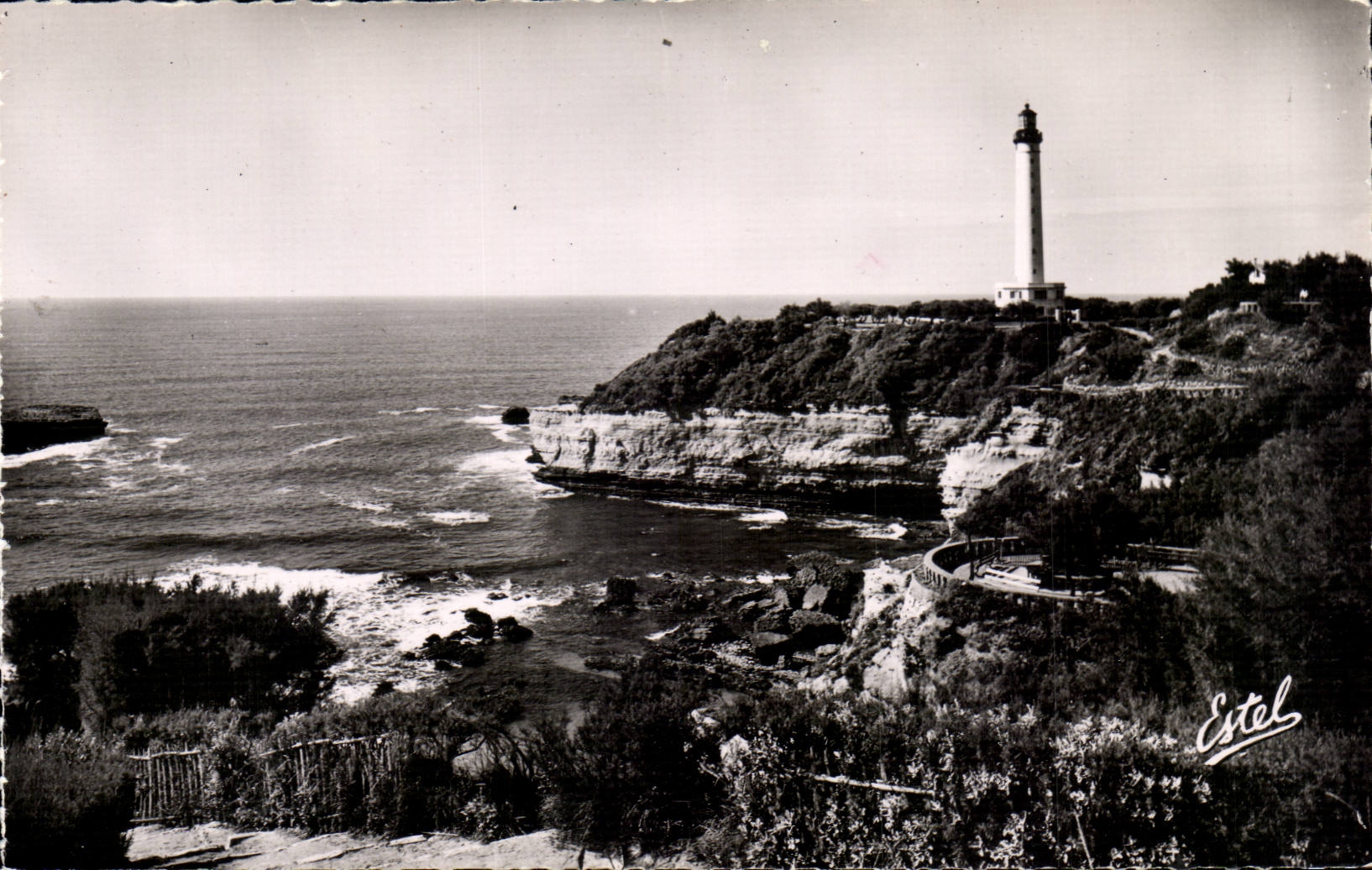 CPSM Biarritz La pointe St Martin et le phare Lighthouse
