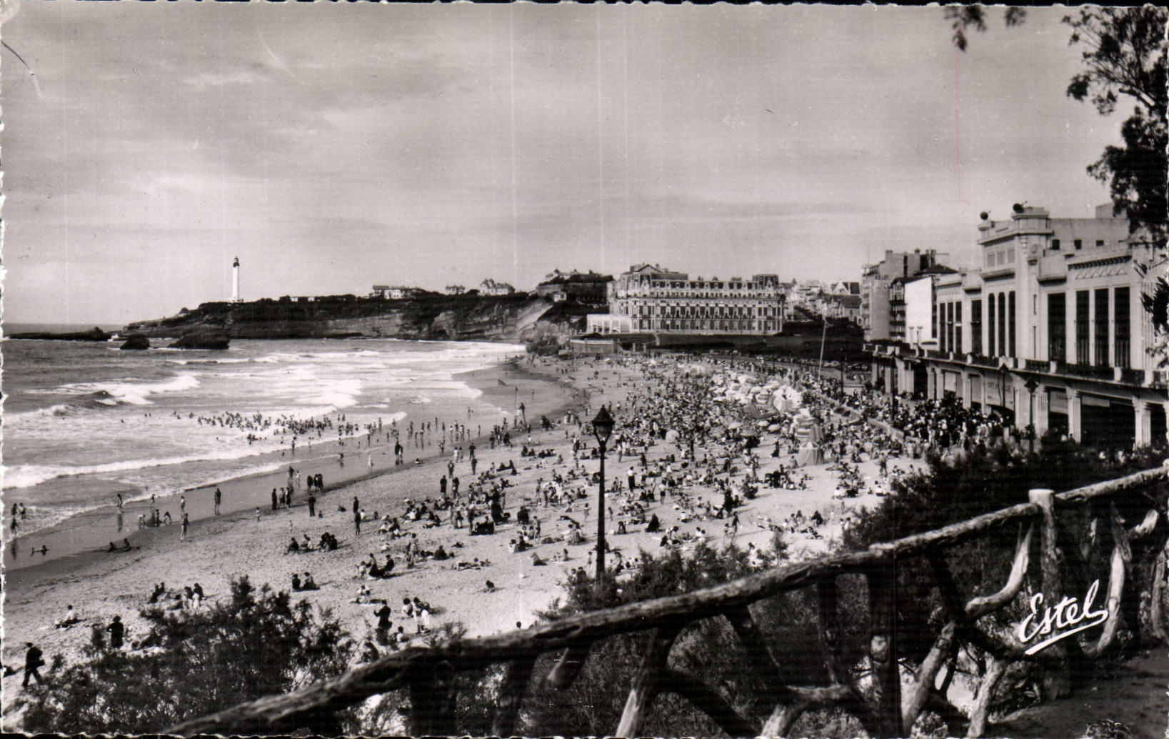 CPSM Biarritz La grande plage et le casino municipal