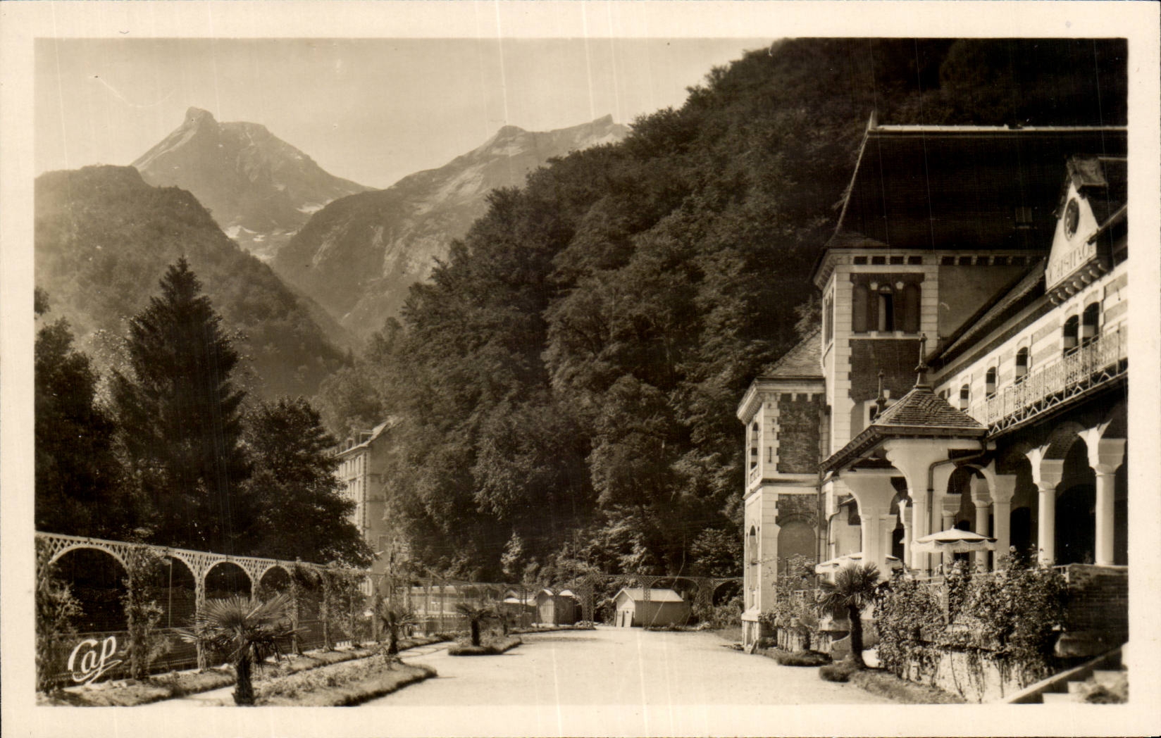 CPSM Good Water the esplanade of the casino and the Peak of Ger