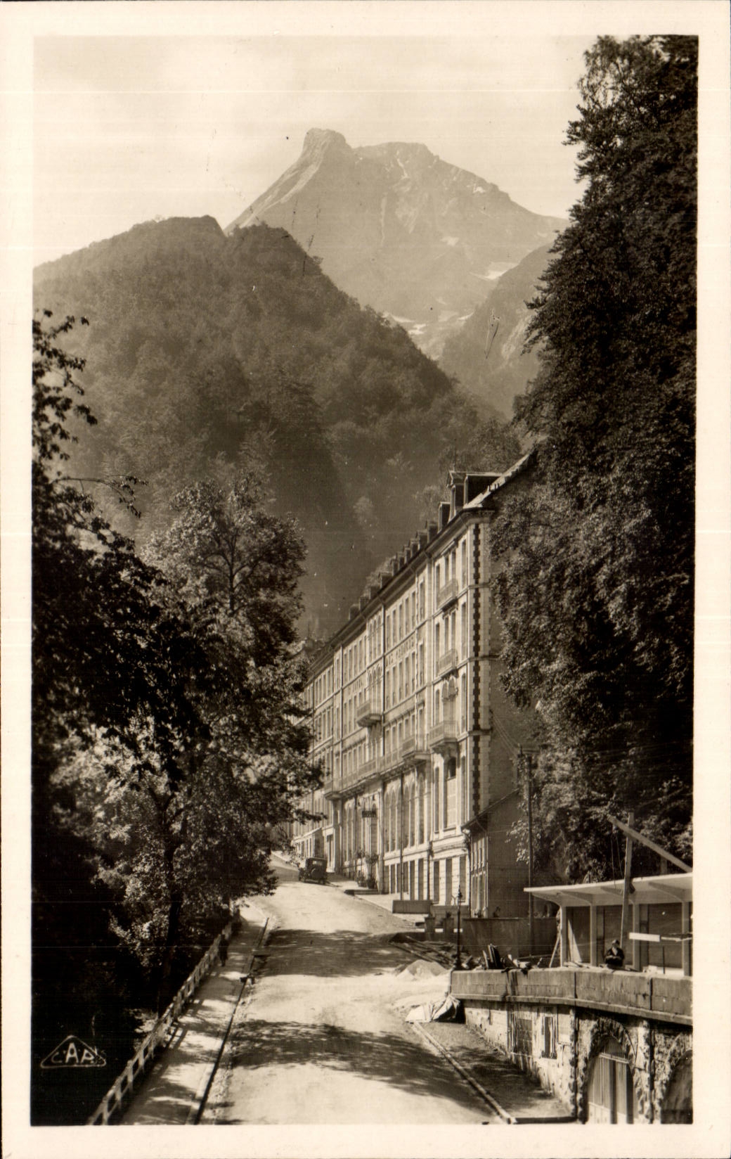 CPSM Good Eaux Places Darralde Hotel of the Princes and the Peak of GEr