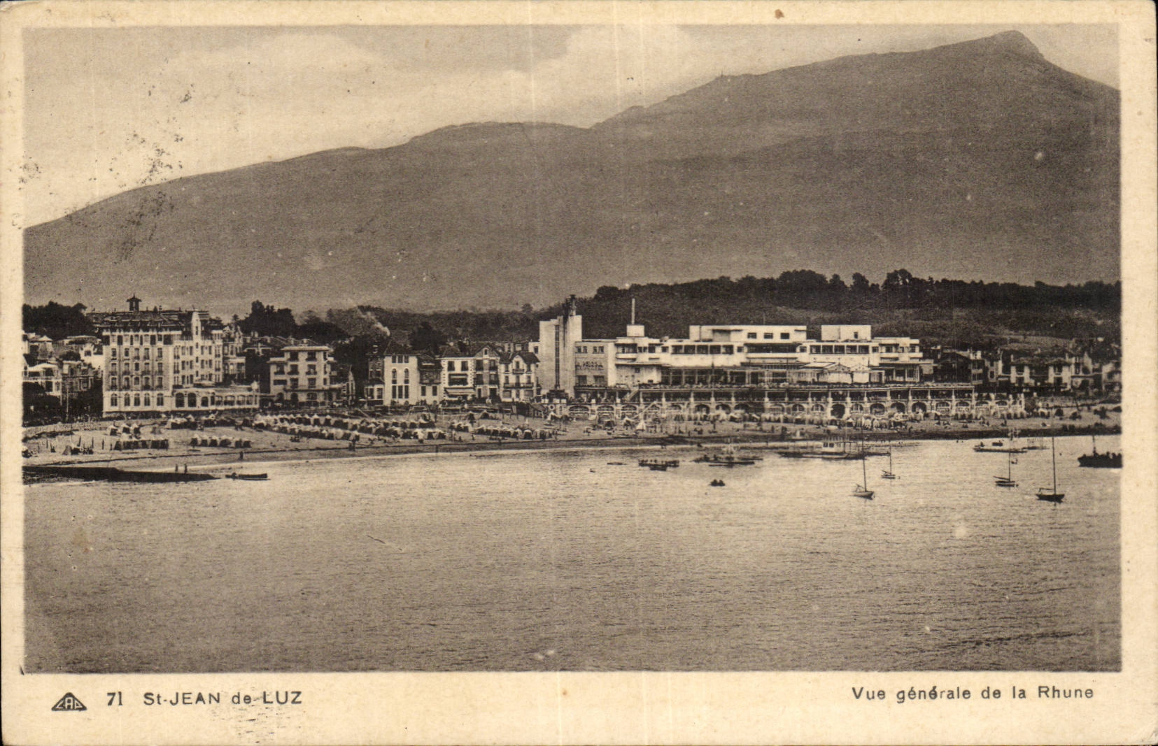 CPA St Jean de Luz Vue generale de la Rhune