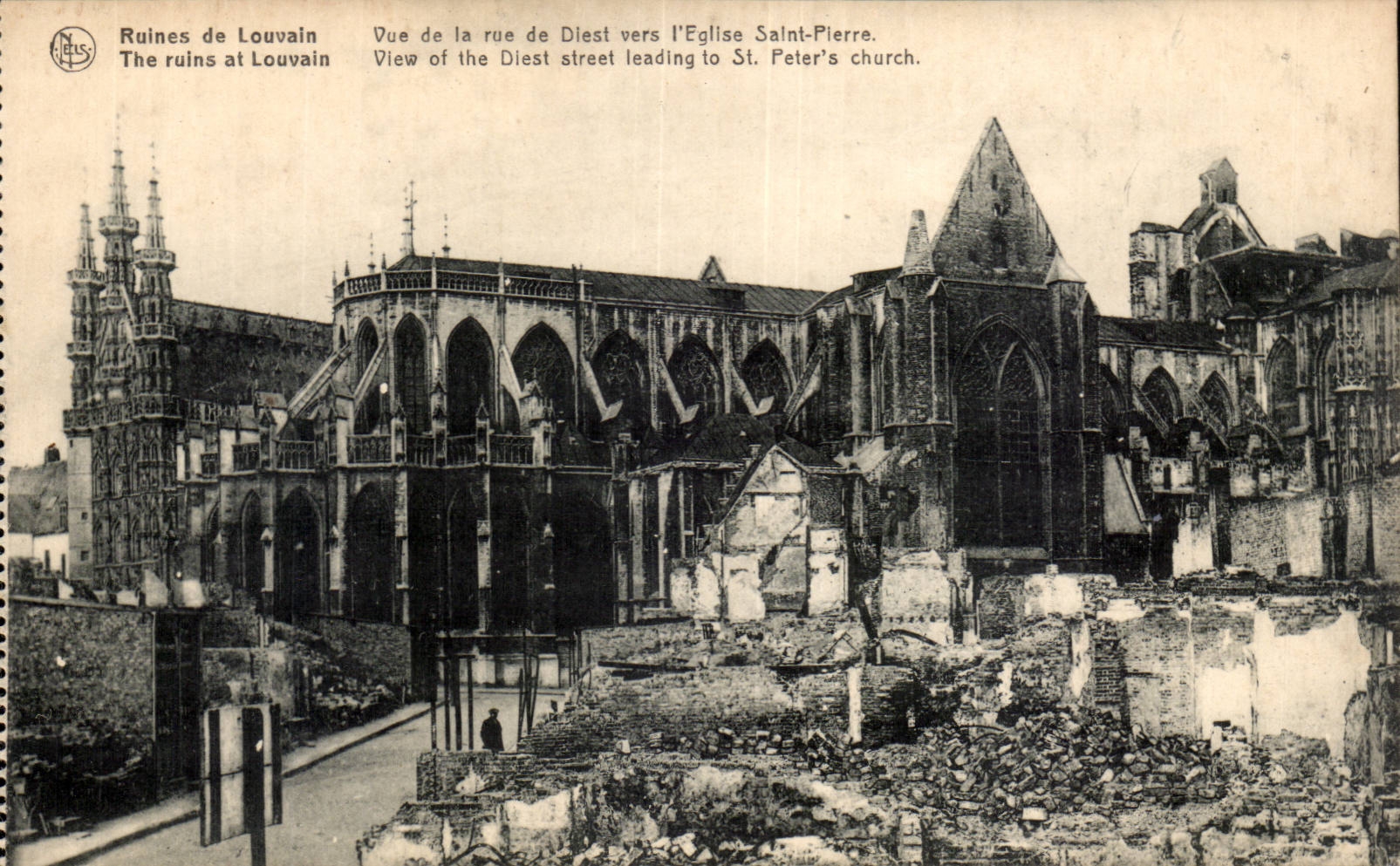CPA Belgium Leuwen Seen of the street of Diest towards the church St Pierre