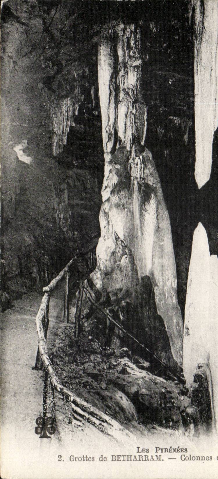 CPA Caves of Betharram Columns in formation