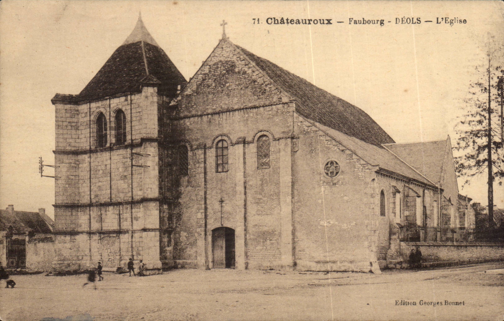 CPA Chateauroux Deols Suburb the church