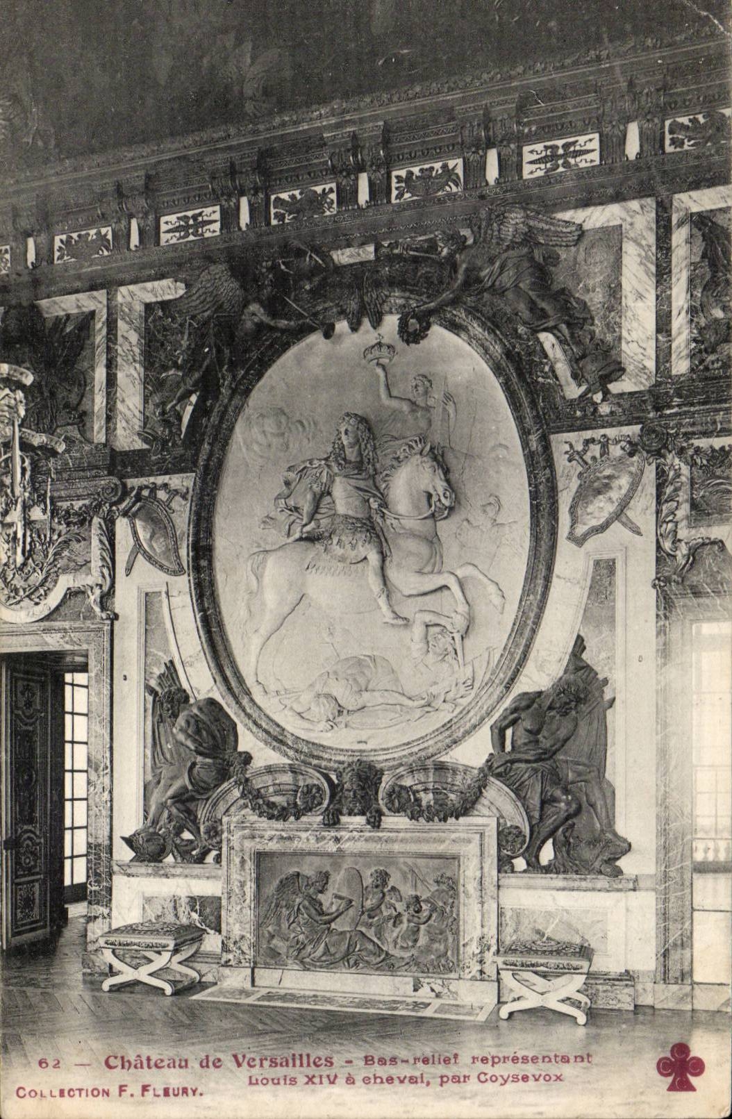 CPA Castle of Versailles Bas relief representing Louis XIV has horse by Coysevox