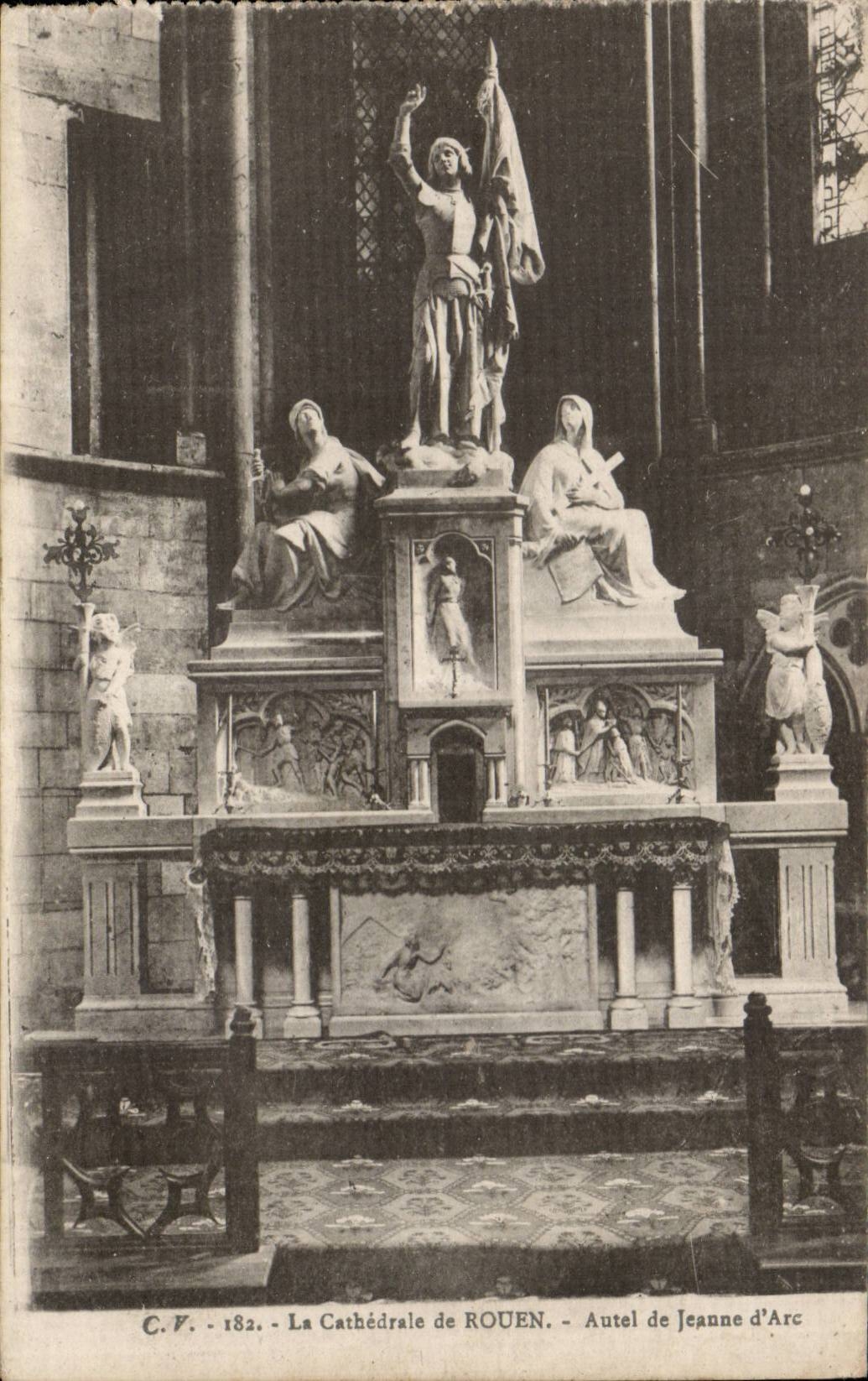 CPA the cathedral of Rouen Furnace bridge of Jeanne of arc