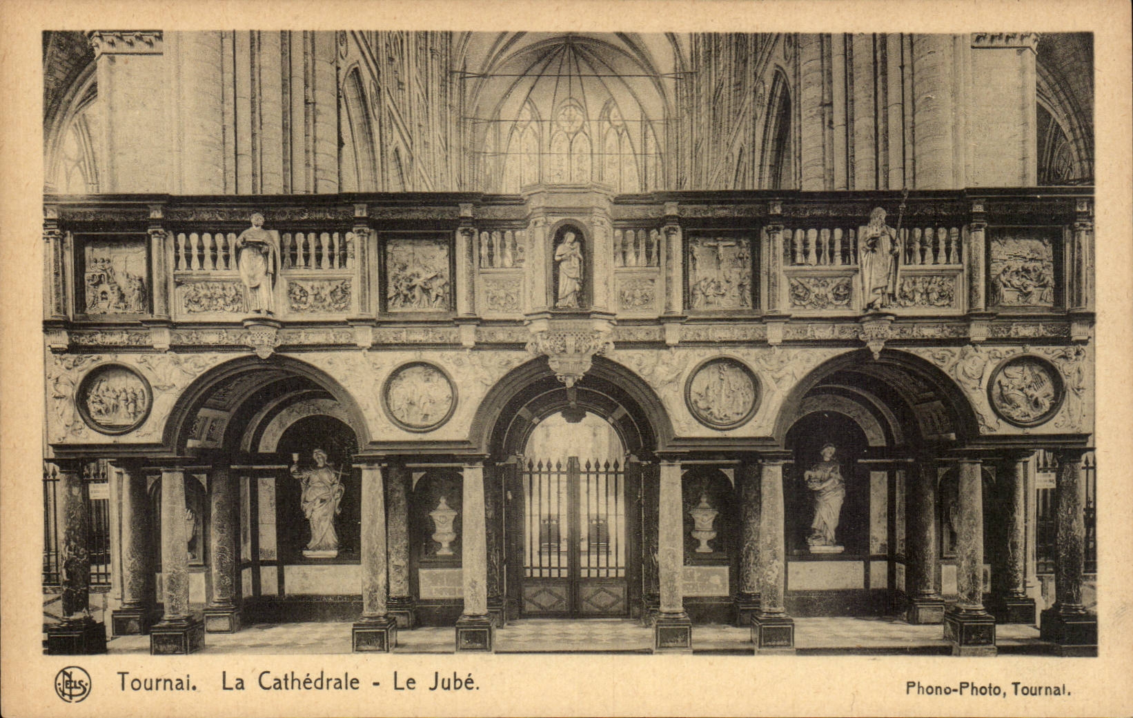 CPA Belgique Tournai La cathedrale Le jube