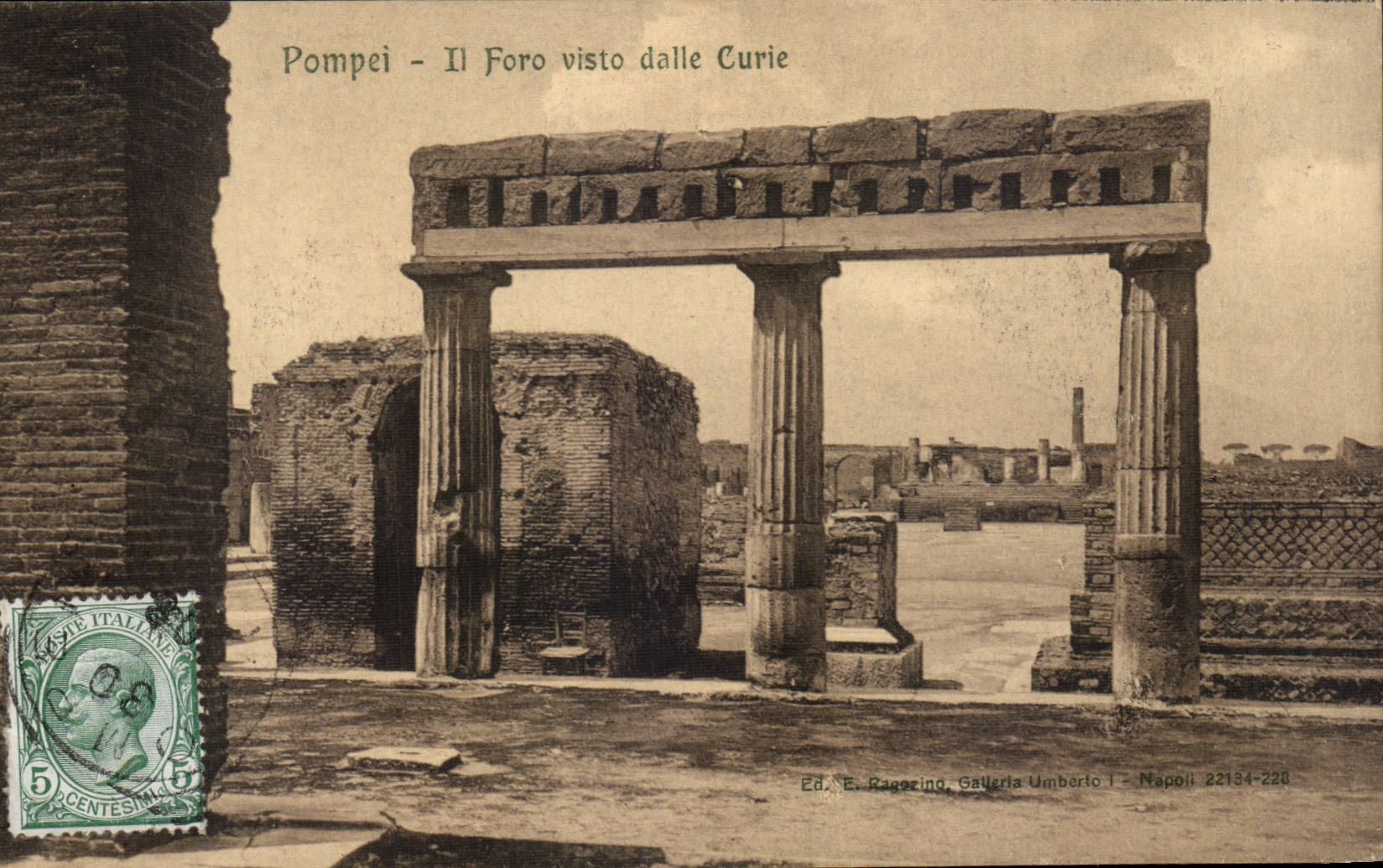 CPA Italy Italia Pompei It foro vist paved Curie