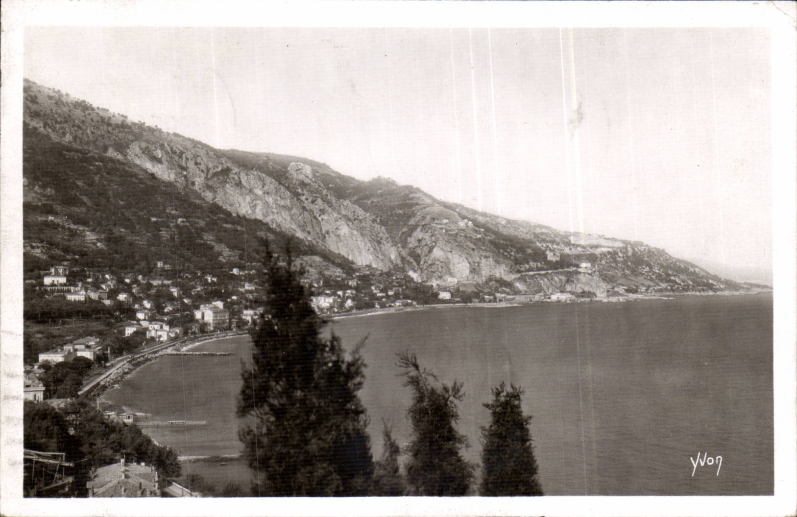 CPA Menton the course towards the point San Luigi