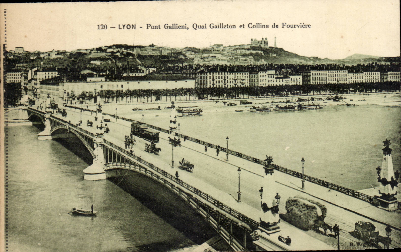 CPA Lyon Bridge Gallieni Gailleton Quay and hill of Fourviere