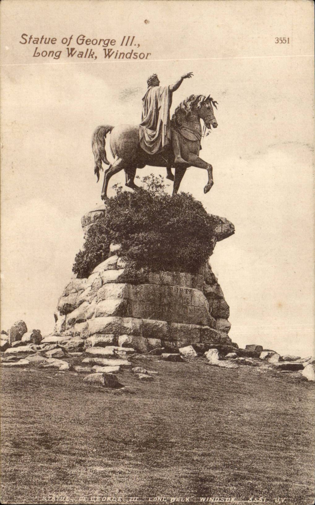 CPA Great Britain Statue off George III Length walk Windsor