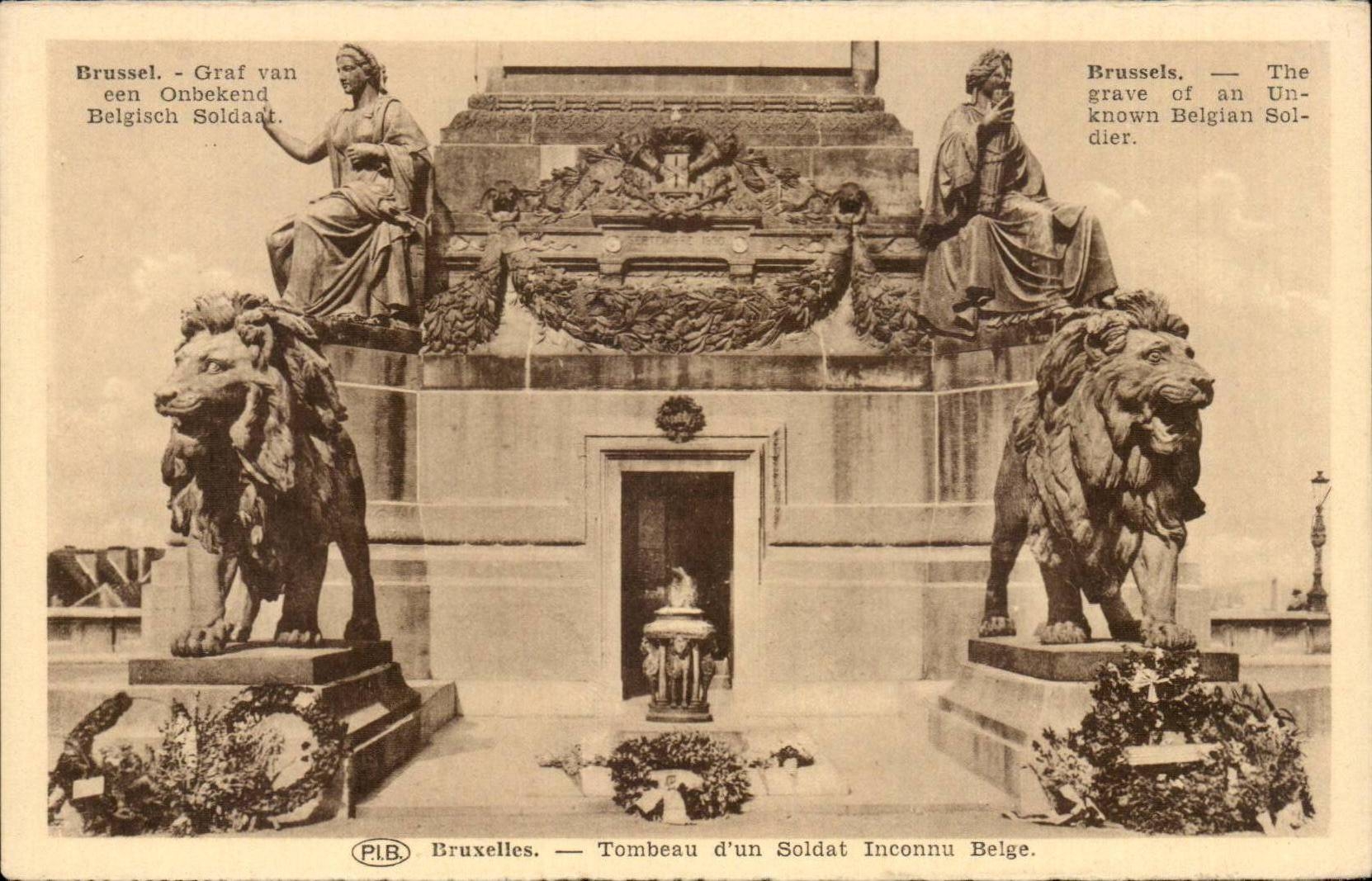 CPA Brussels Tomb of a Belgian unknown soldier Lion