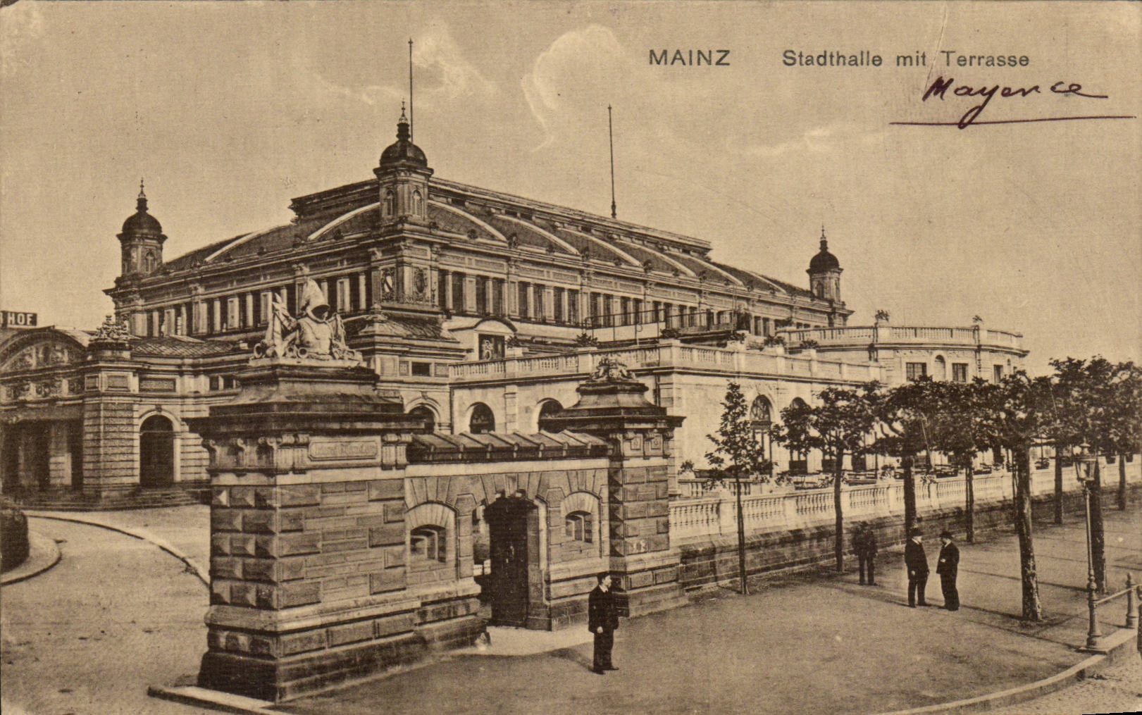 CPA Mainz Stradthalle setzte Terrasse