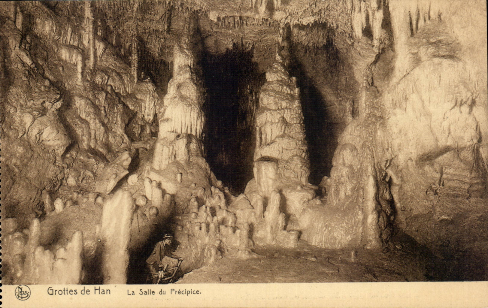 CPA Belgium Caves of Han the room of the chasm