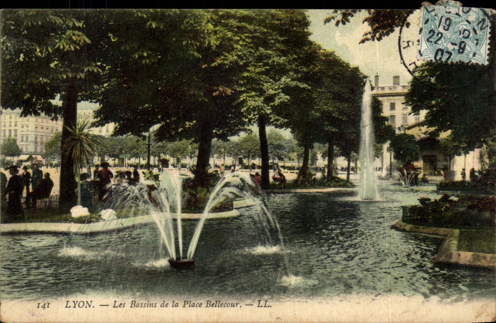 CPA Lyon basins of the Bellecour Place