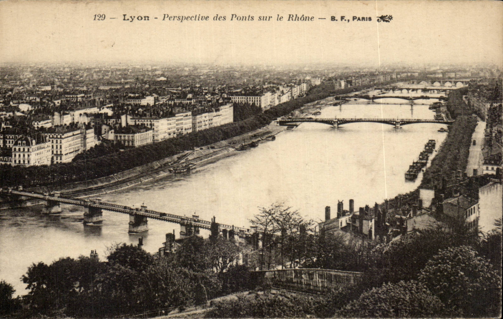 CPA Lyon View of the bridges on the Rhone