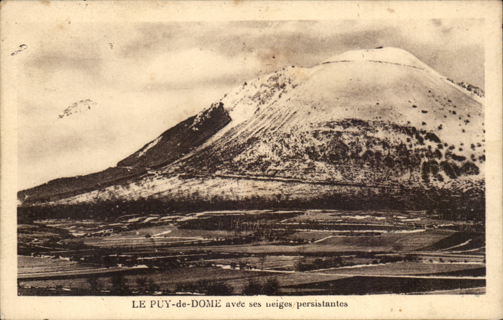 CPA Puy de Dome with its snows persistent