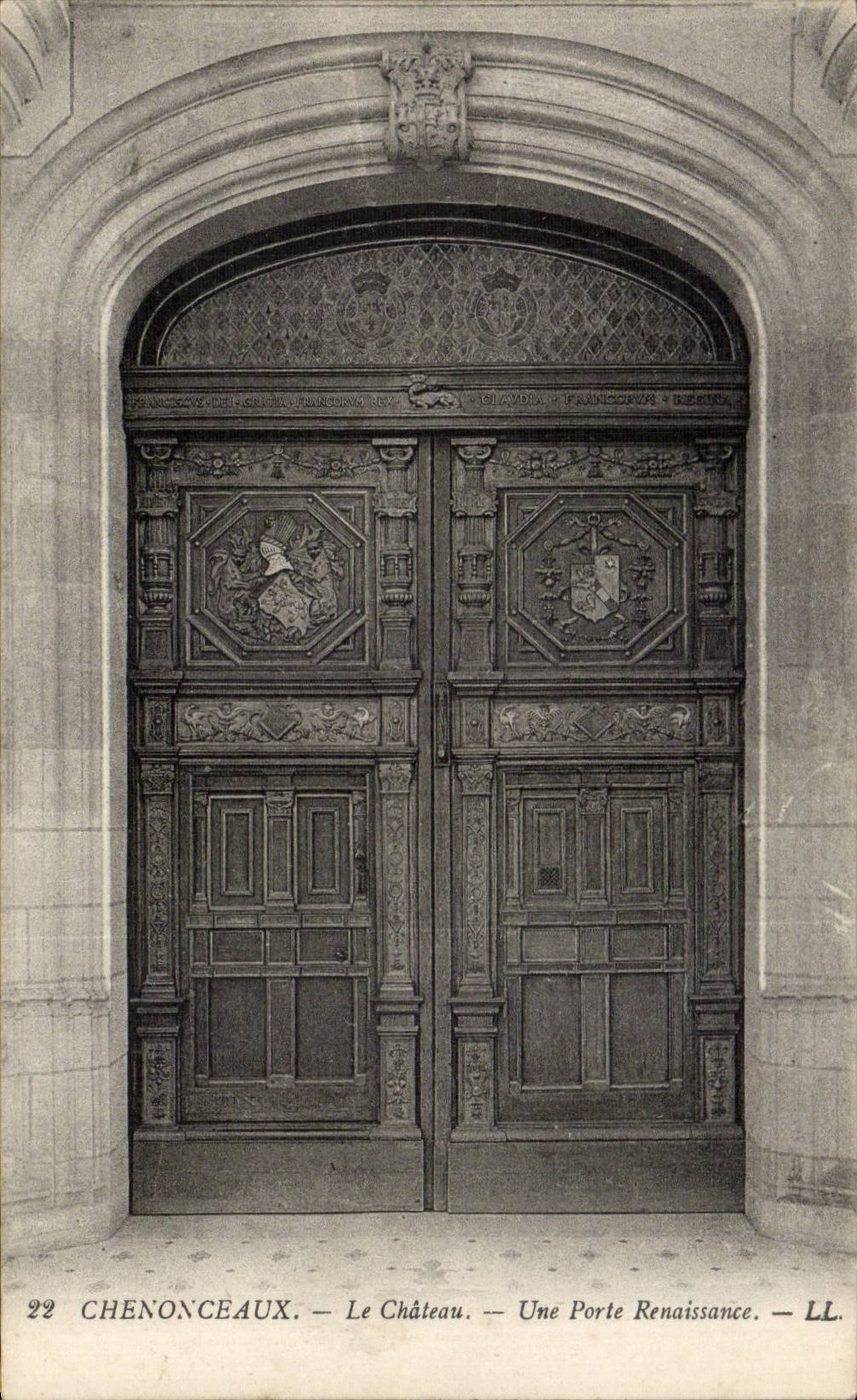 Chenonceaux CPA Le chateau Une porte Renaissance