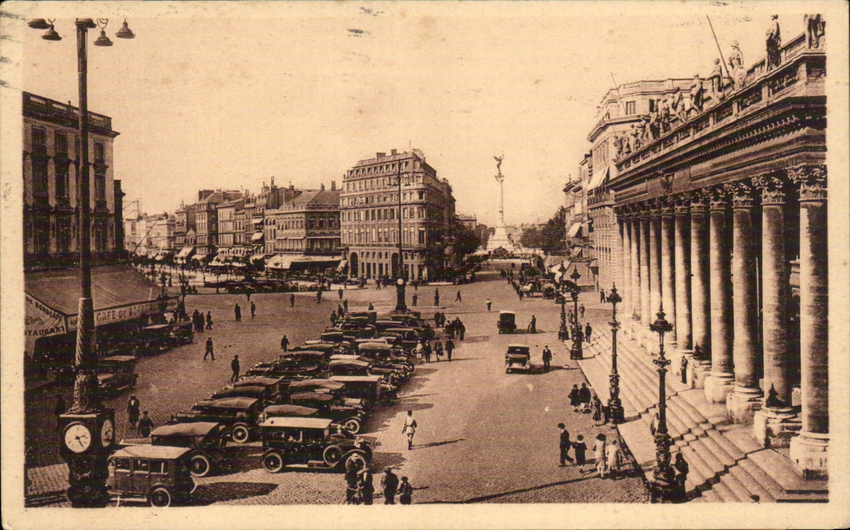 CPA Bordeaux the place of the Comedy