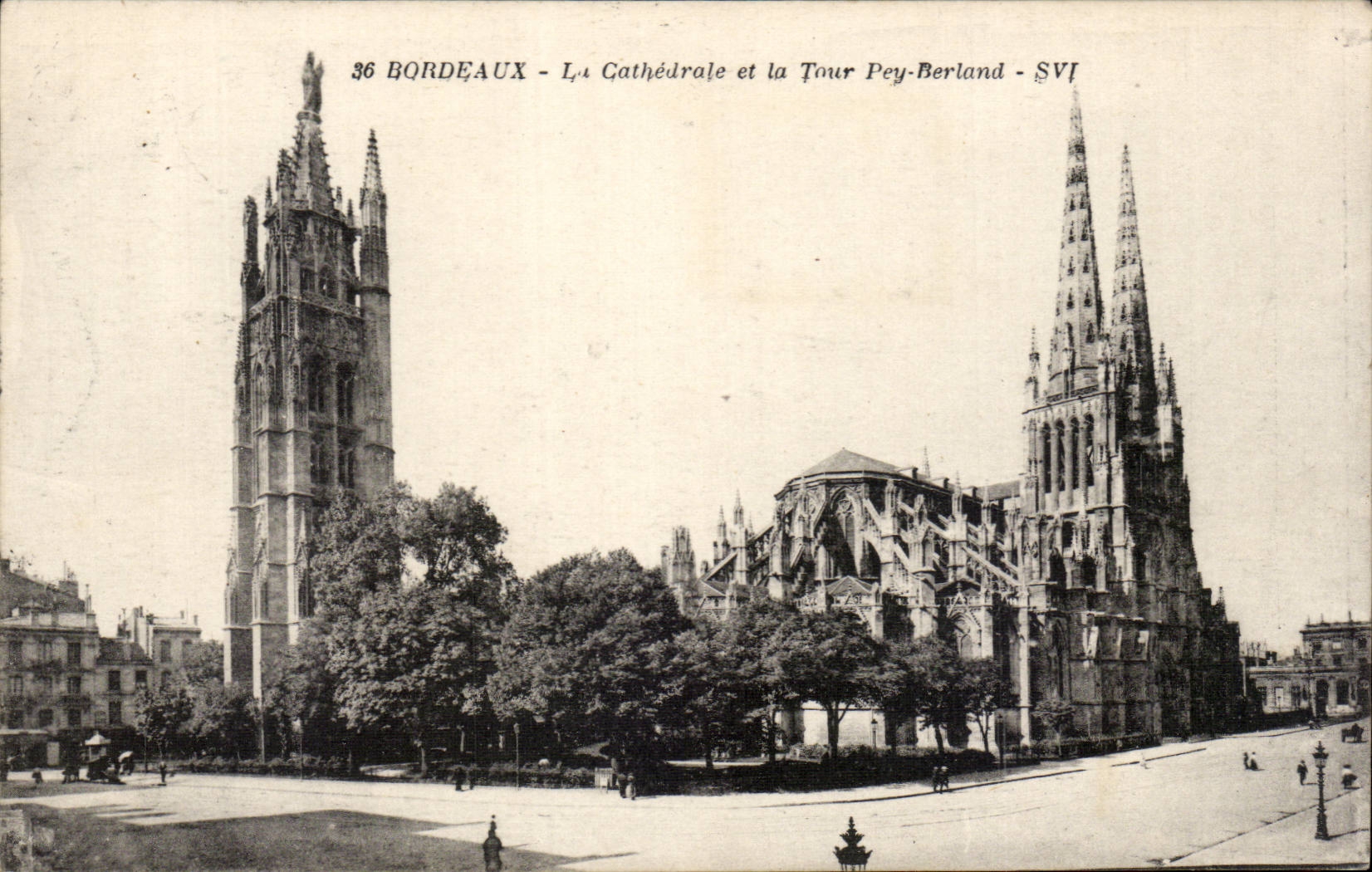 CPA Bordeaux the cathedral and the Tower pey Berland