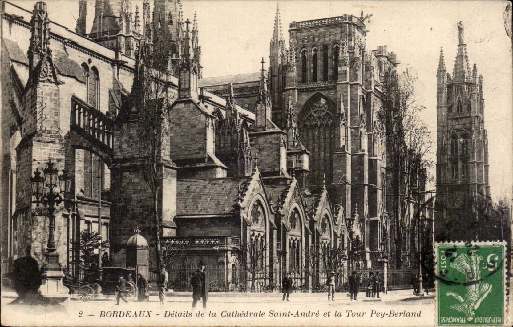 CPA Bordeaux Details of the cathedral Saint Andr and the Tower Pey Berland