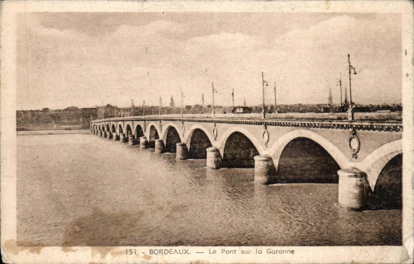 CPA Bordeaux the bridge on the Garonne