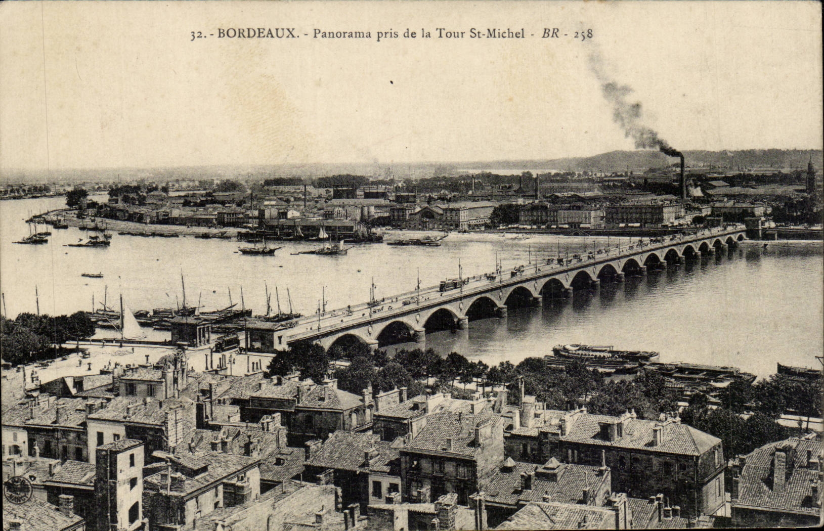 CPA Bordeaux Panorama taken of the Tower St Michel