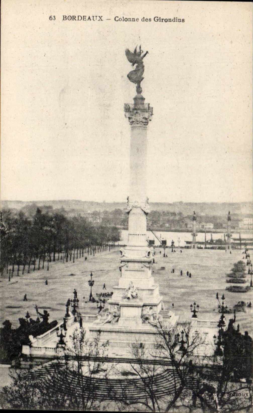 CPA Bordeaux Column of the Of Gironde ones