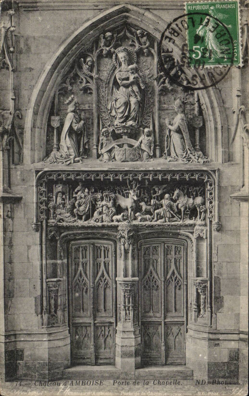 CPA Amboise Le chateau Porte de la chapelle