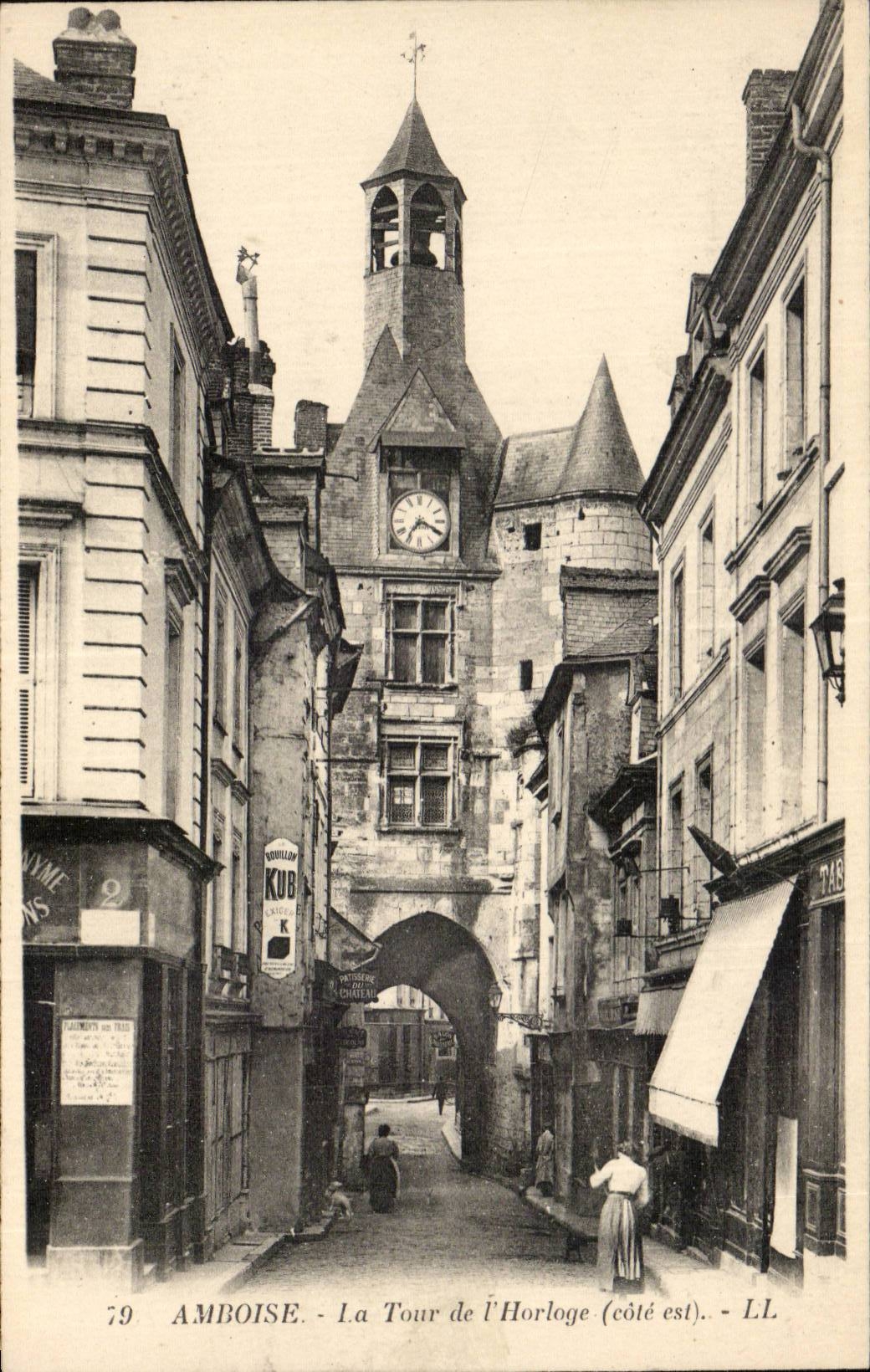 CPA Amboise La tour de l'horloge