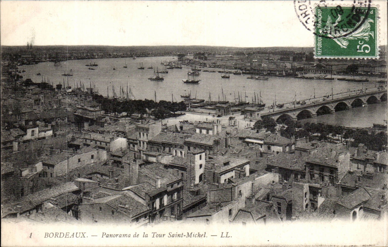 CPA Bordeaux Panorama of the Tower Saint Michel