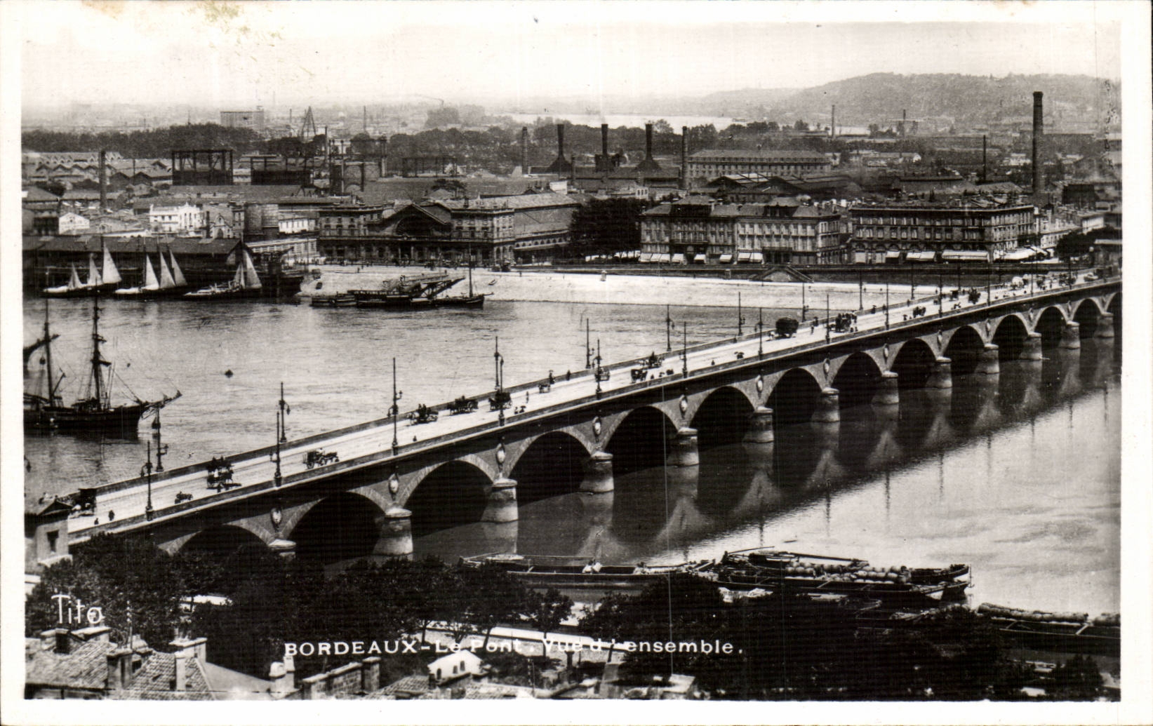 CPA Bordeaux the bridge Overall picture