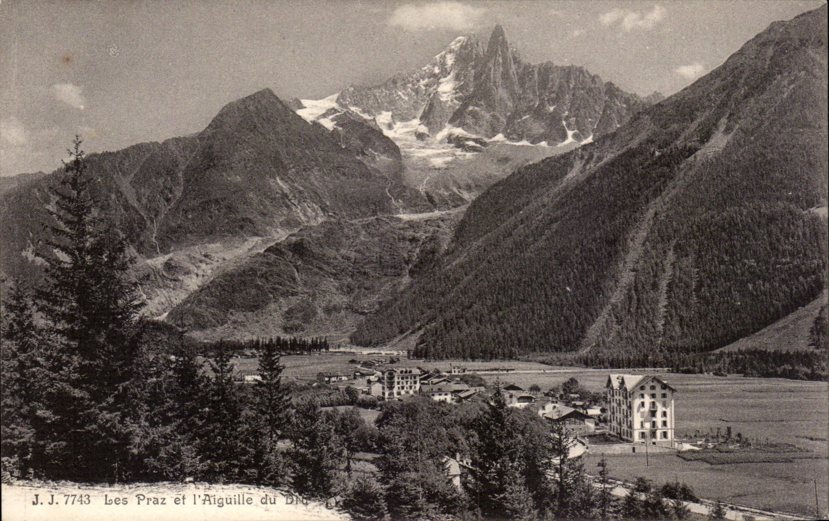 CPA Les Praz et l'aiguille du Pic