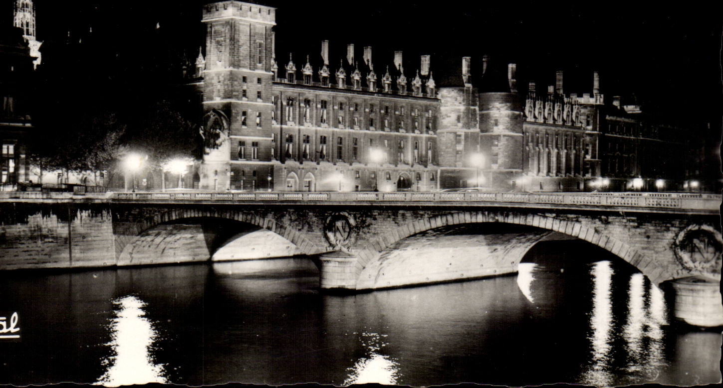 CPSM Paris La conciergerie illuminee