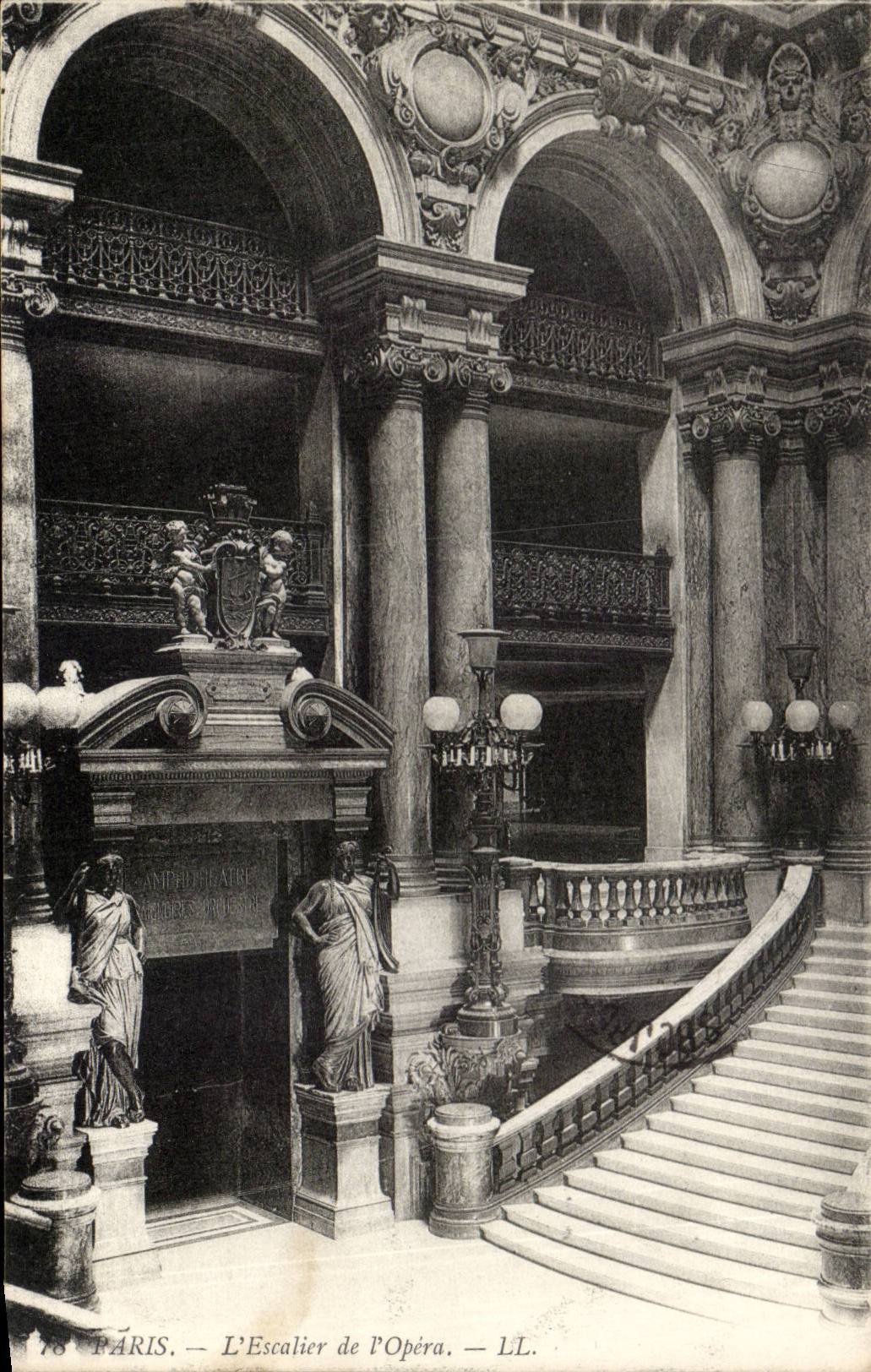 CPA Paris Escalier de l'Opera
