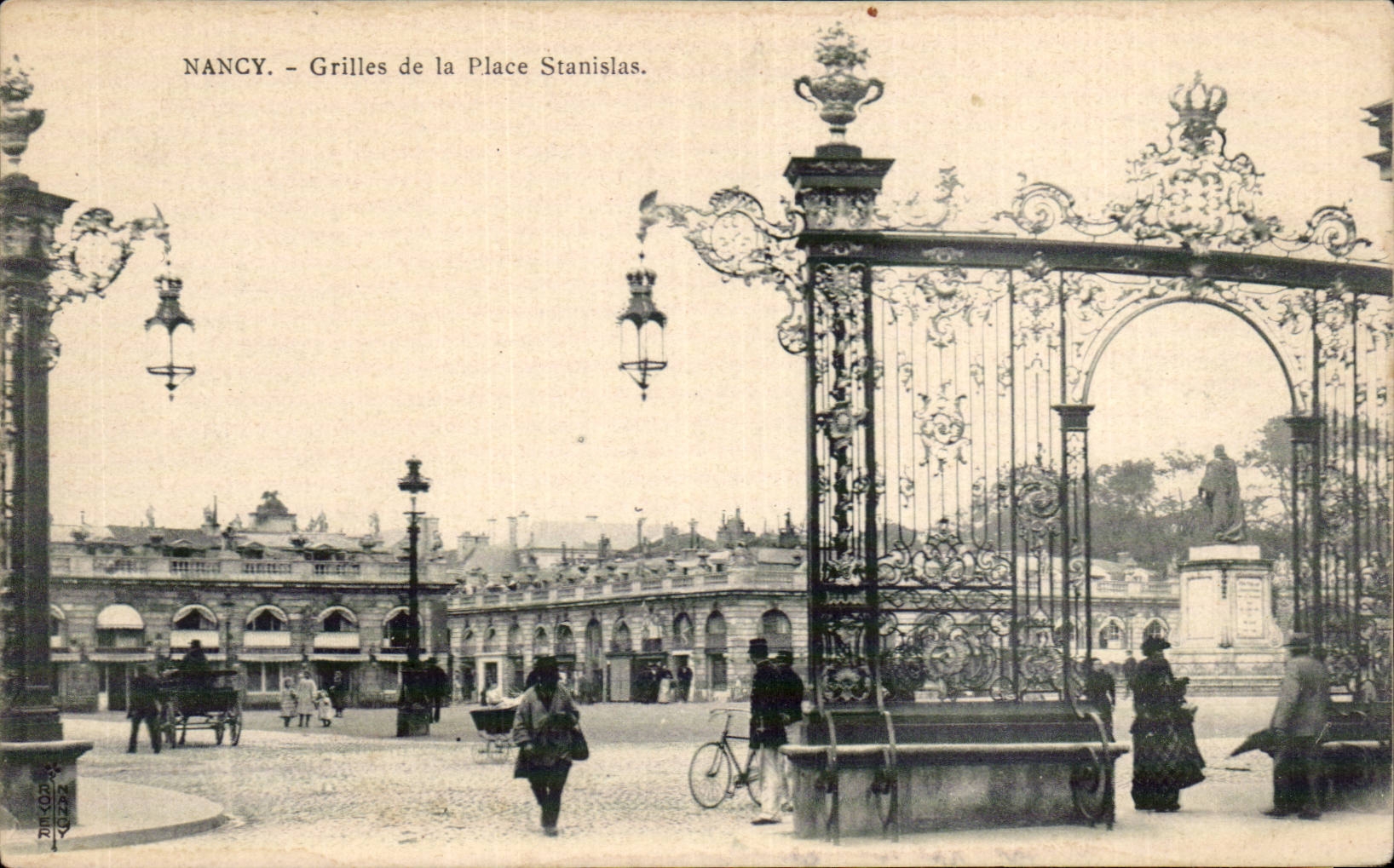 CPA Nancy GRilles de la place Stanislas