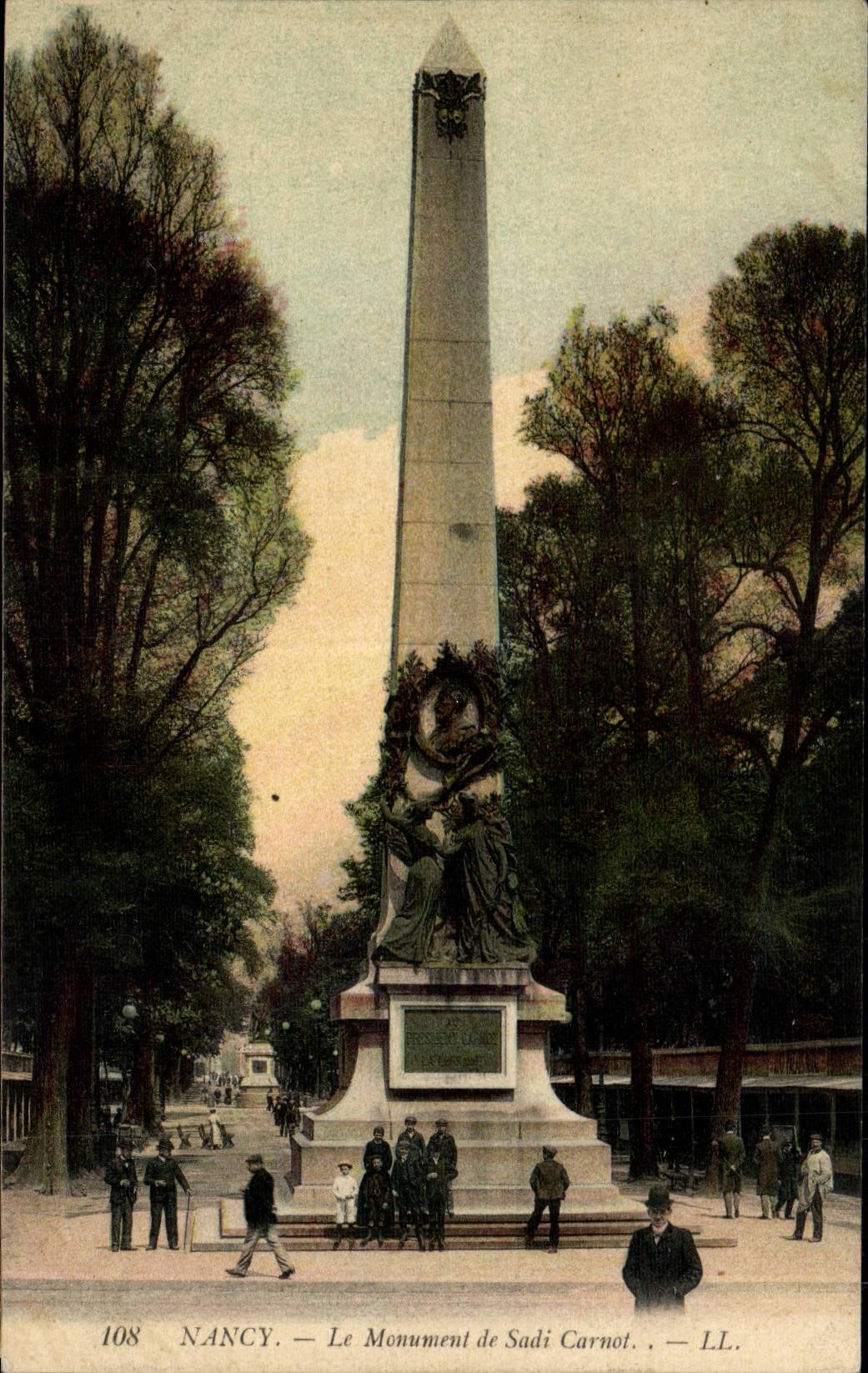 CPA Le vieux Nancy Le monument de Sadi Carnot
