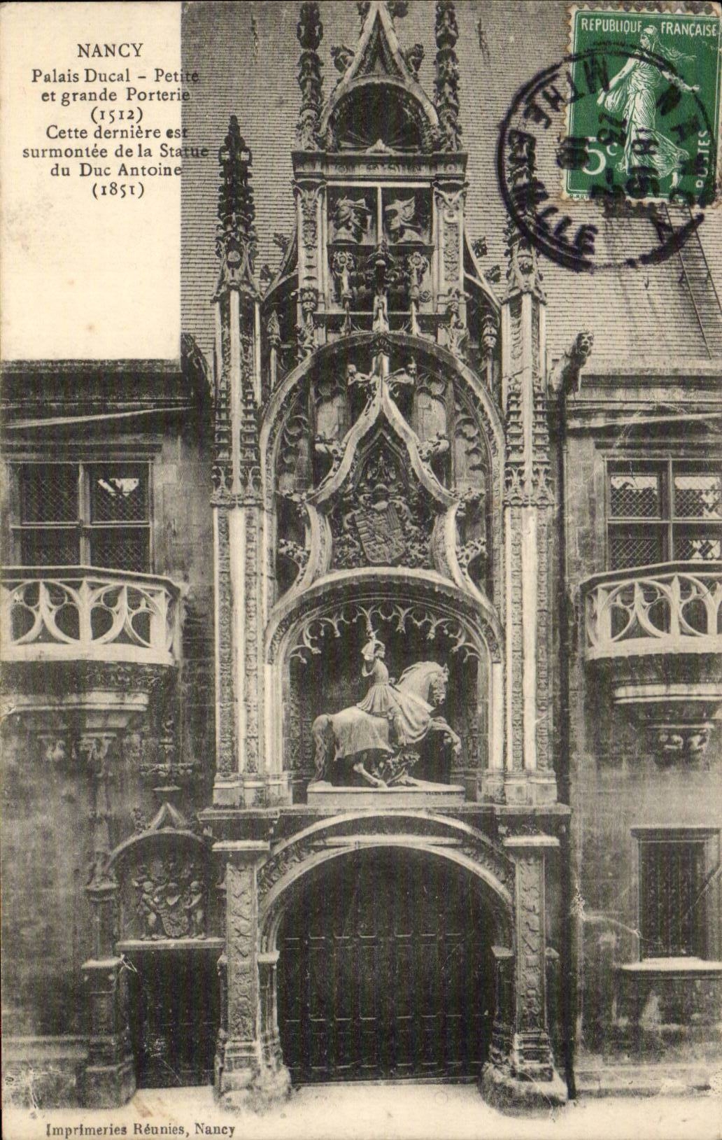 CPA Nancy Palais ducal Petite et grand porterie