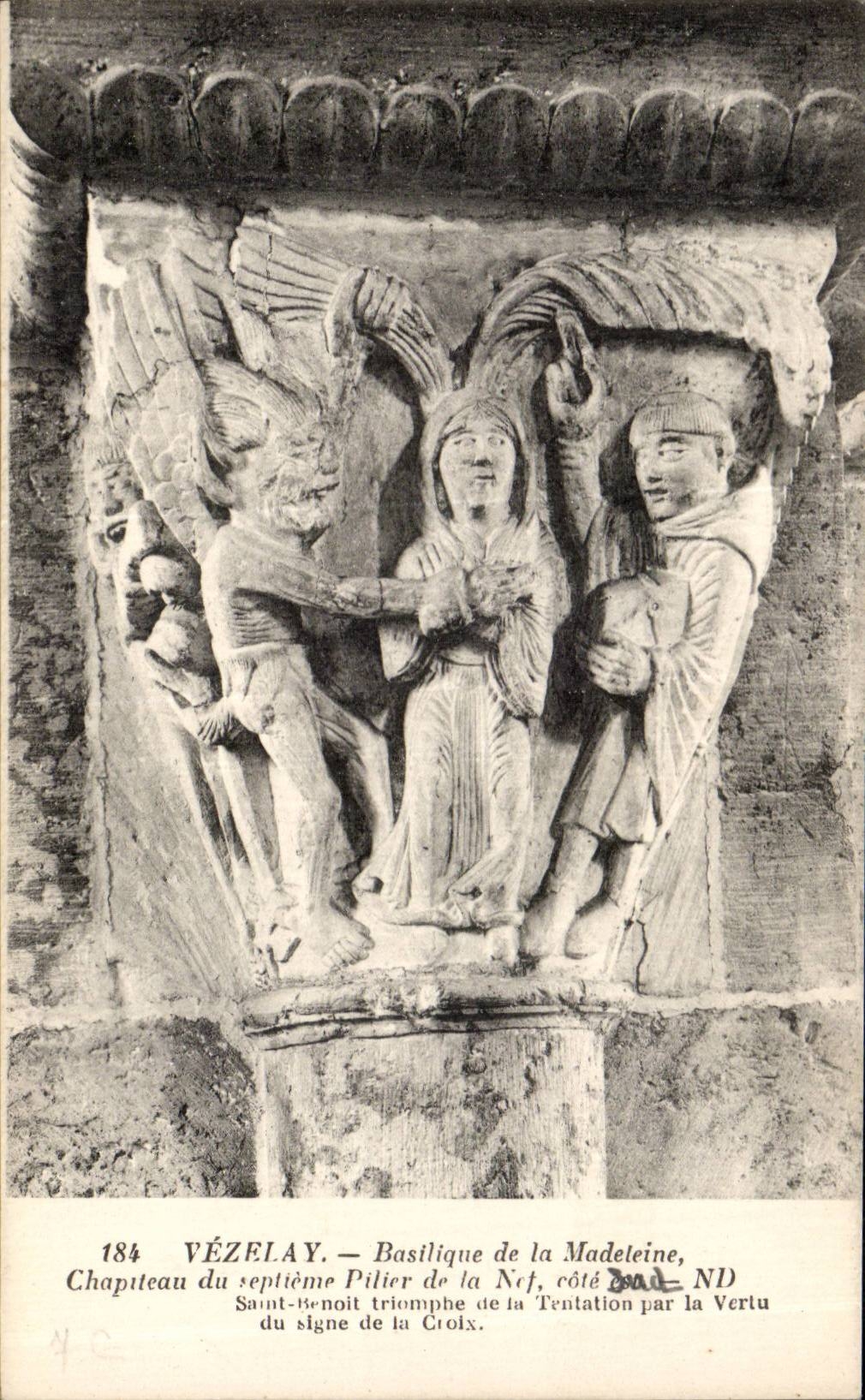 CPA Vezelay Basilique of the Madeleine Chapiteau of the 7th pillar of the nave Saint Benoit triumphs over temptation