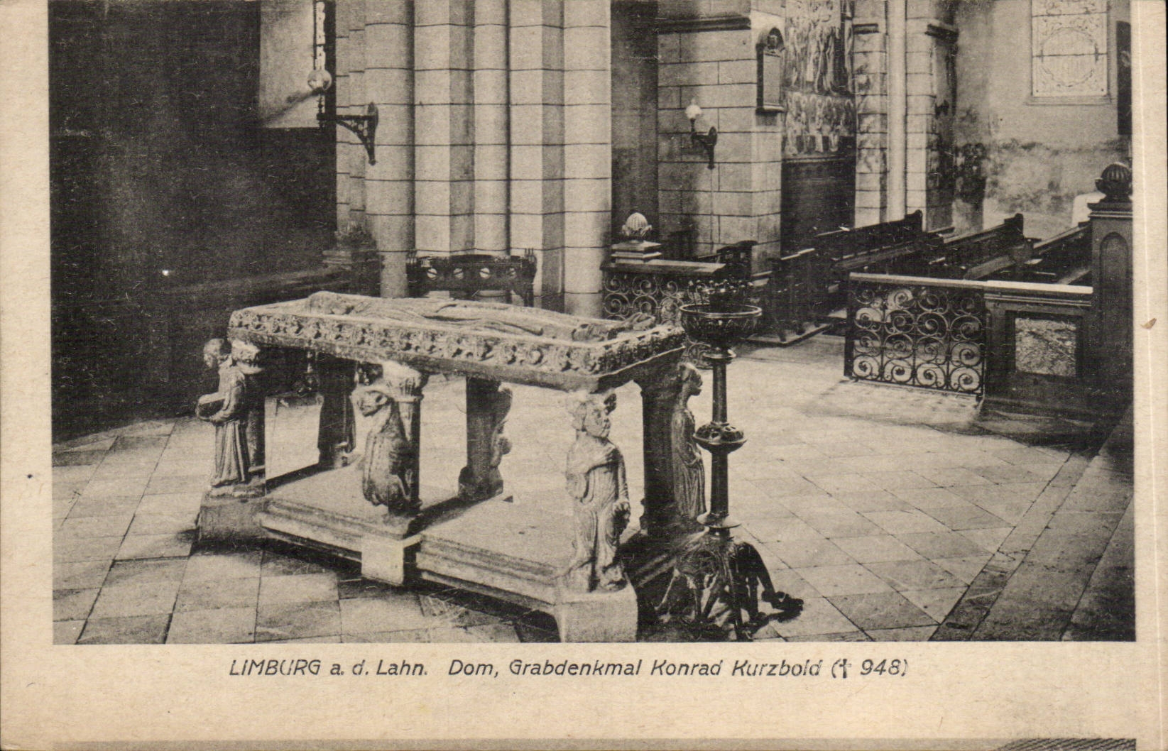 CPA Limburg has D Lahn Dom Grabdenkmal Konrad Kurzbold