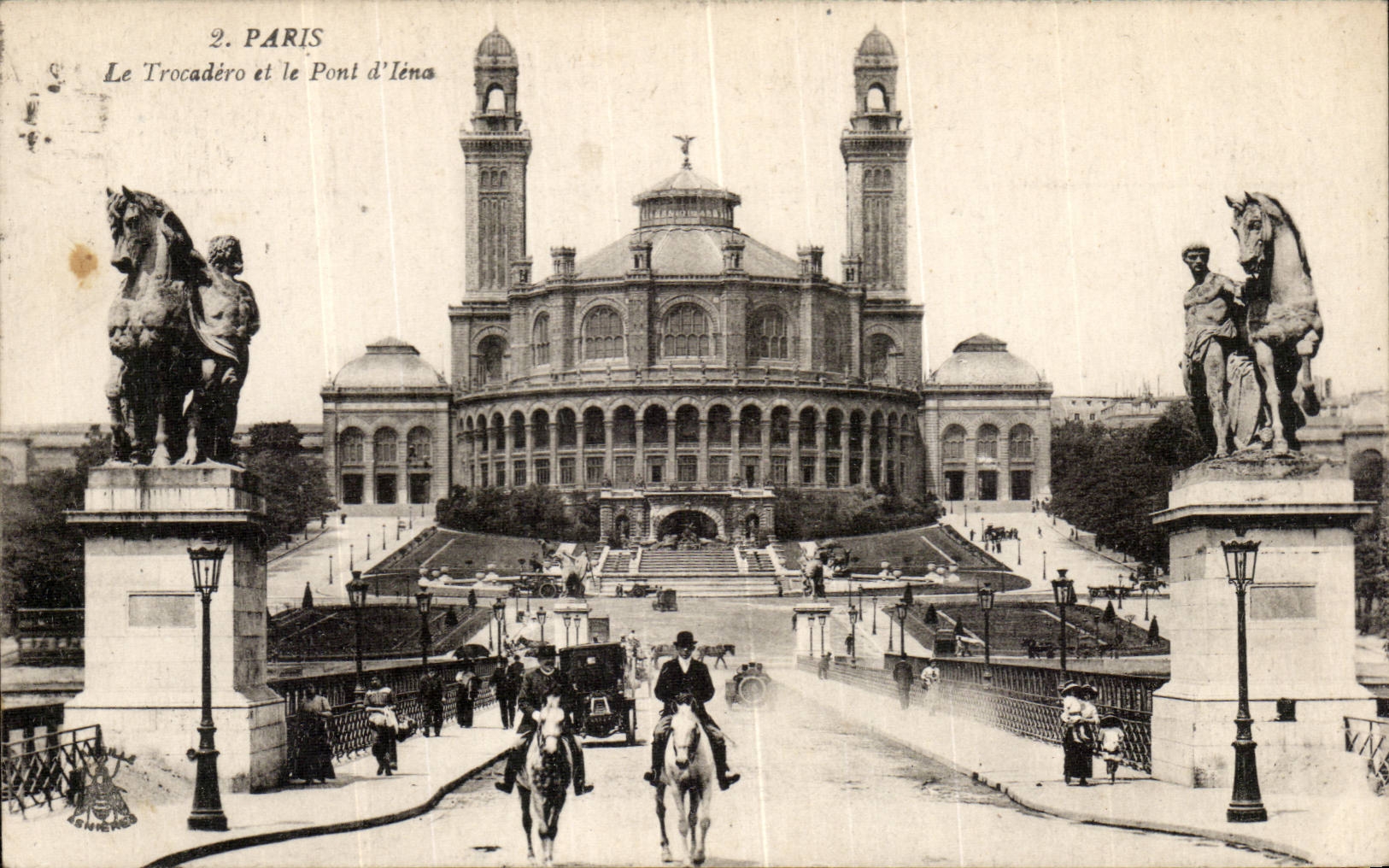 CPA Paris the bridge of iena and Trocadero