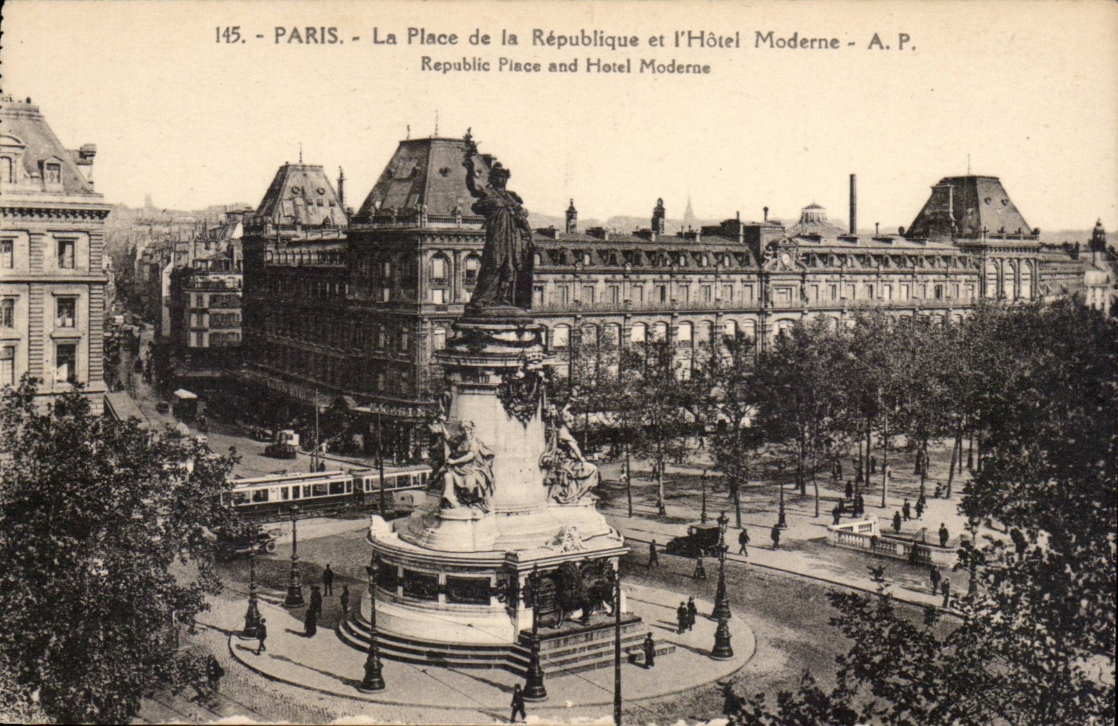 Paris CPA Places Republic and modern Hotel
