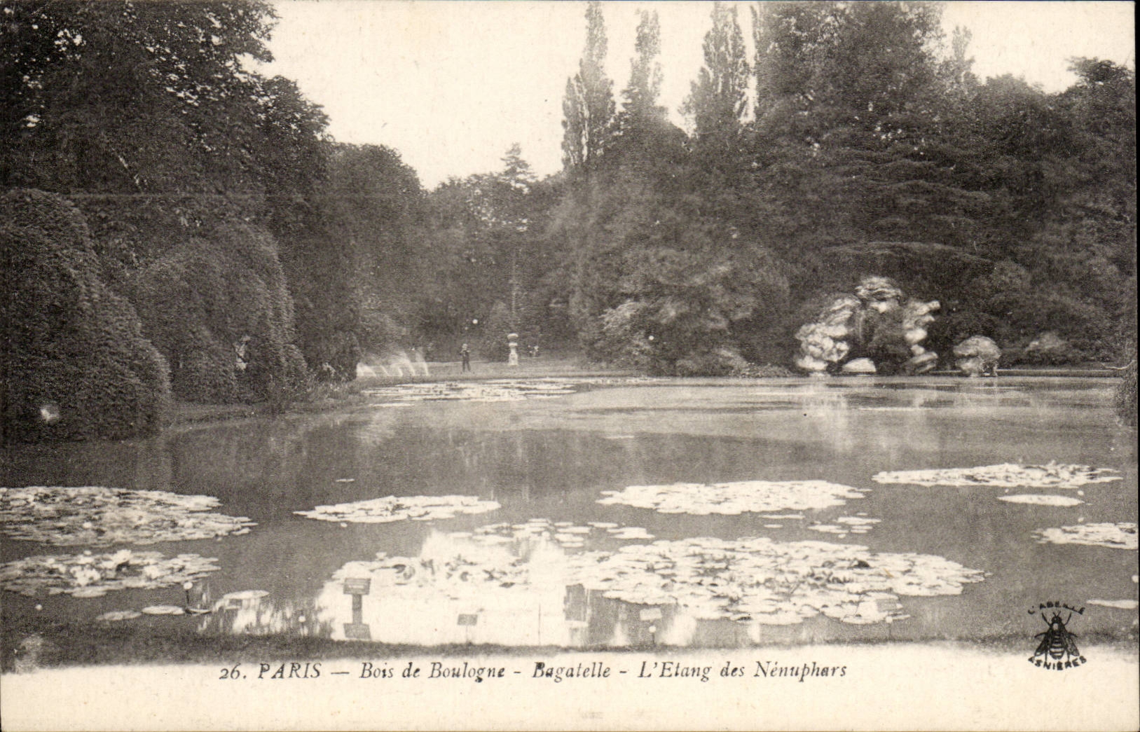 Paris CPA Bois de Boulogne Bagatelle L'etang des nenuphars